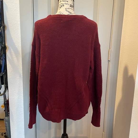 SOLD Maurices Sweater - Picture 2 of 5